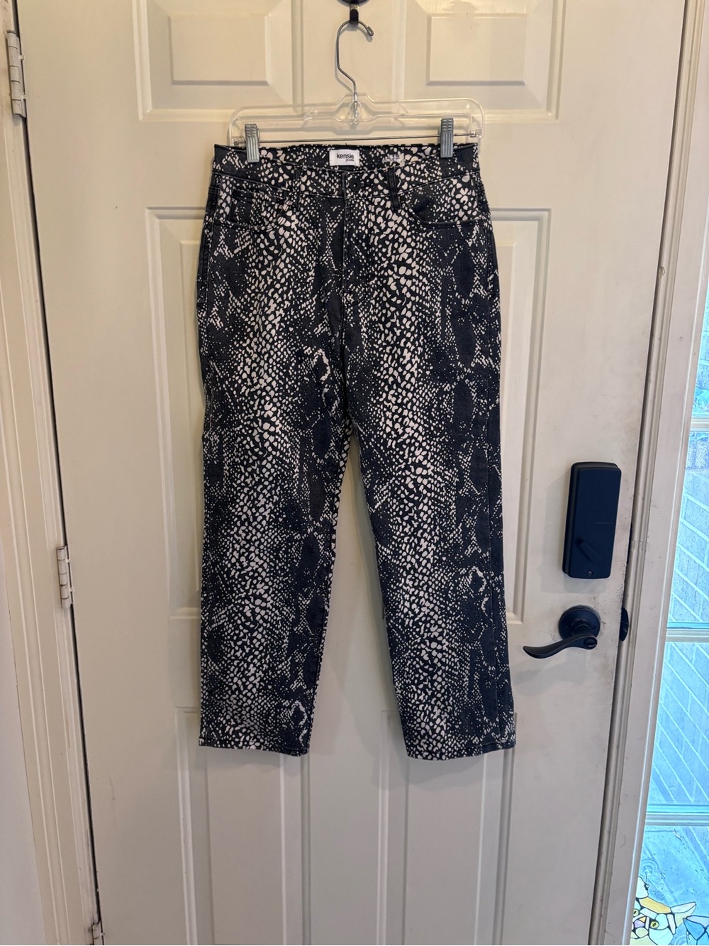 Kensie The Ella High-Rise Snake Print Straight Leg Pants - Black - Picture 2 of 6